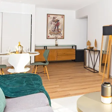 Proche Centre-ville - Plages - Casino - Bg *