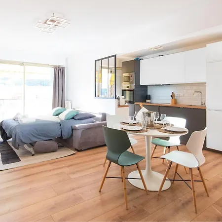 Apartment Proche Centre-ville - Plages - Casino - Bg *