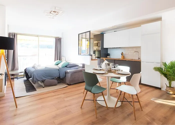 Apartment Proche Centre-ville - Plages - Casino - Bg *